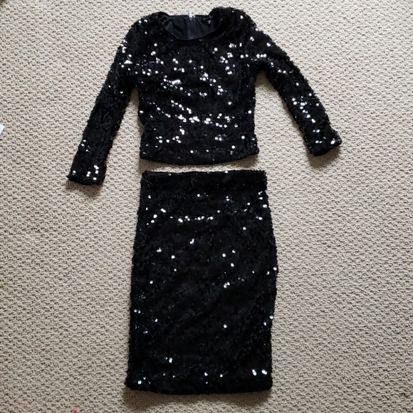 Dynamite Dresses & Skirts - Crop top and skirt